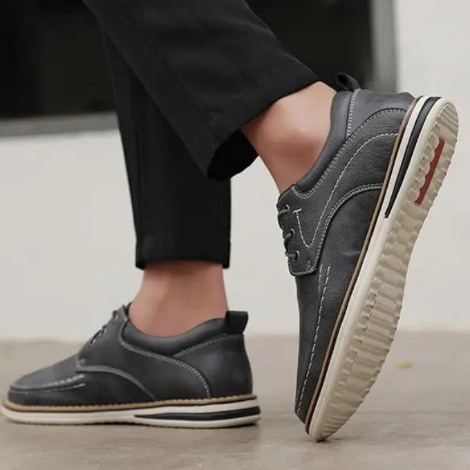 H&L Monroe Leather Moc Oxfords