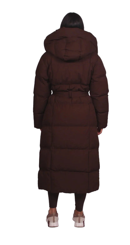 CARMEN™ – LANG VINTERJAKKE MED BÆLTE OG PUFFER-DESIGN