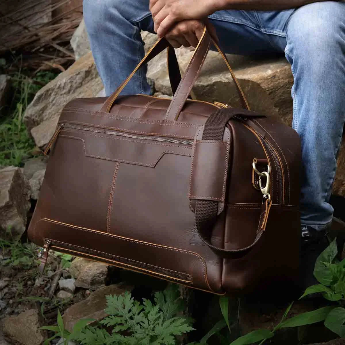 Weekend Travel Bag Walker in Leather