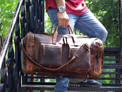 TRAVEL BAG "VINTAGE VOYAGER" MADE OF LEATHER