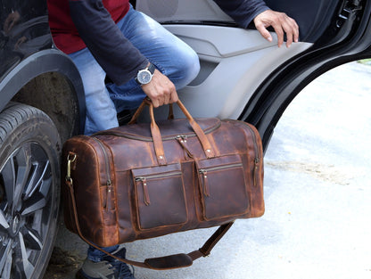 TRAVEL BAG "VINTAGE VOYAGER" MADE OF LEATHER