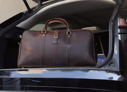 THE LEATHER FARM TRAVEL BAG