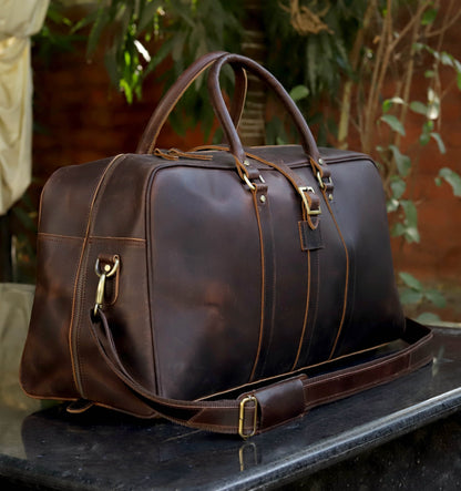 THE LEATHER FARM TRAVEL BAG