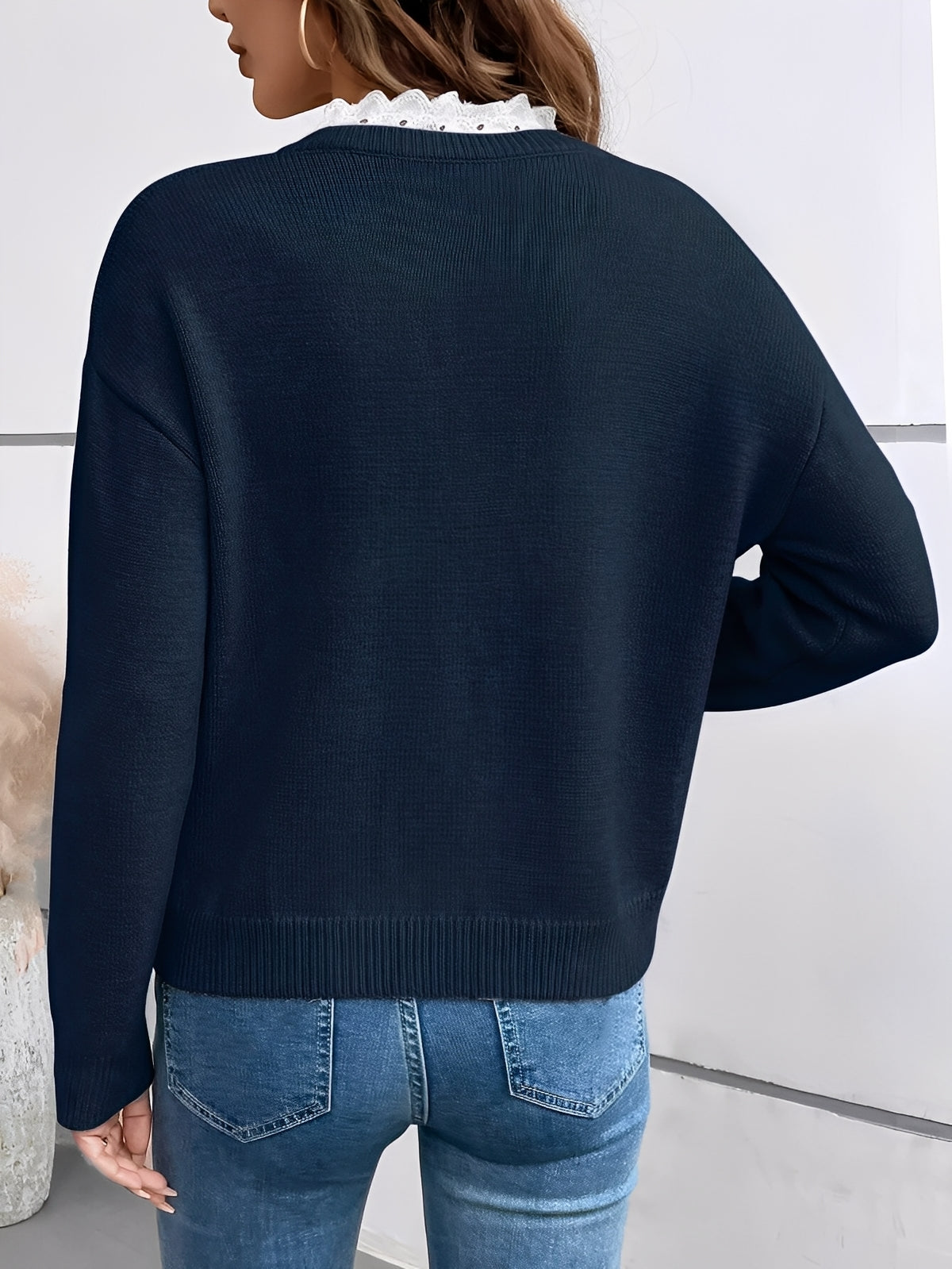 Vera™ - Elegant Blouse with Lace Details