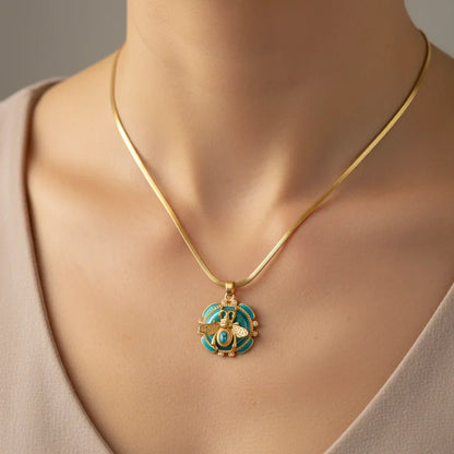 Chic Gold Turquoise Bee Pendant Necklace
