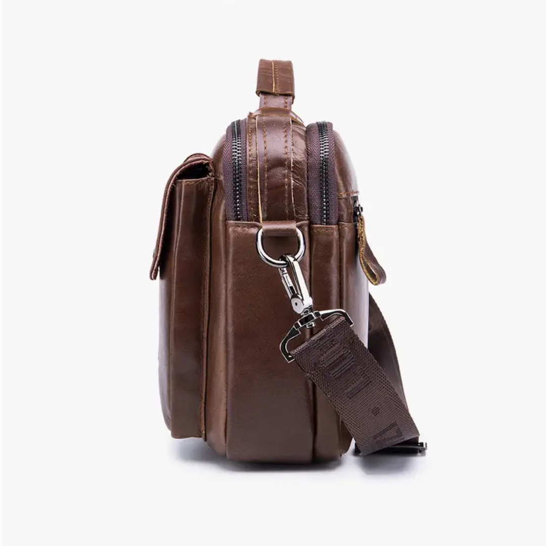 Grady | Classic Leather Shoulder Bag with Vintage Buckle Detail