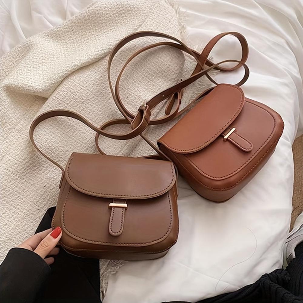 Amelia™ Retro Saddle Crossbody Bag